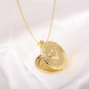 Stainless Steel Heart Shaped Locket Pendant Necklace for Women